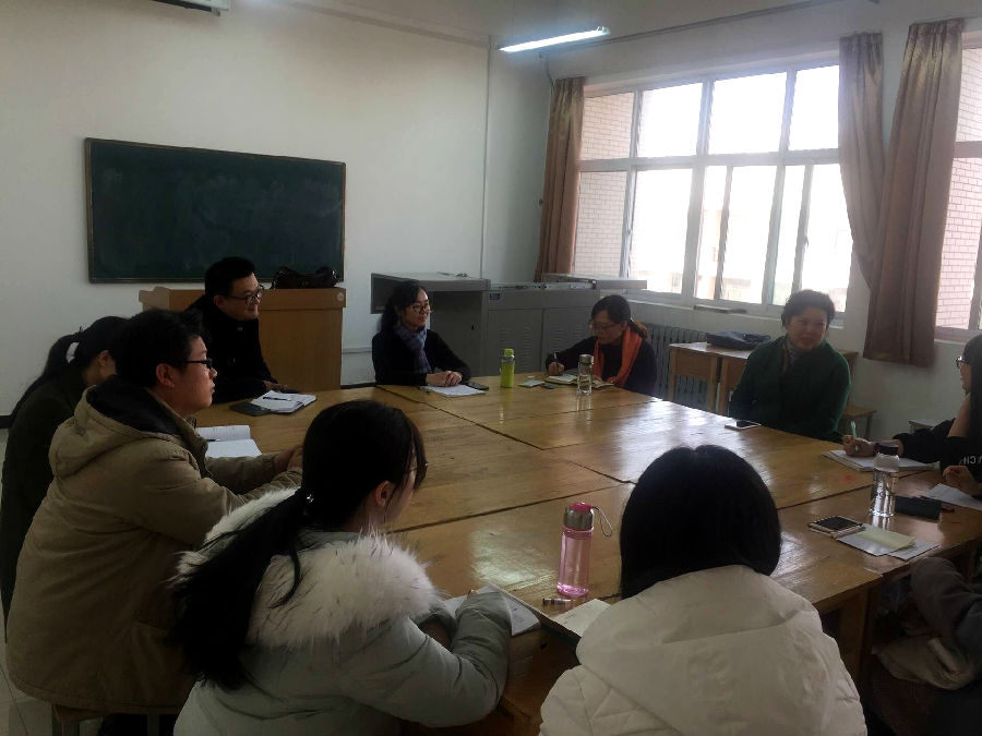 教工支部与2015级员工支部交流活动2.jpg